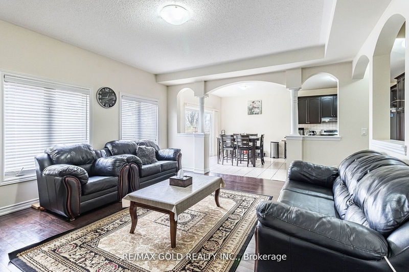 4 Mistletoe Pl  Brampton, L6Y 5V1 | Image 16