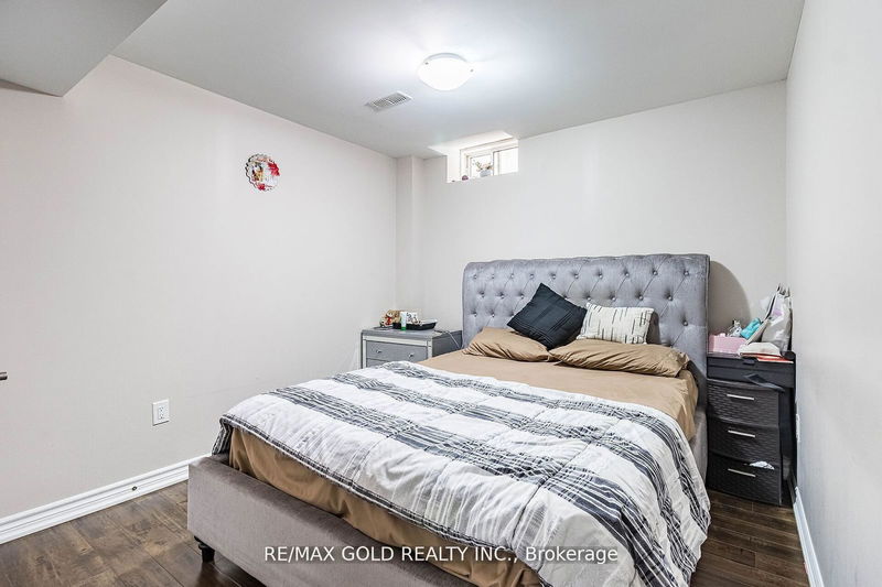 4 Mistletoe Pl  Brampton, L6Y 5V1 | Image 26