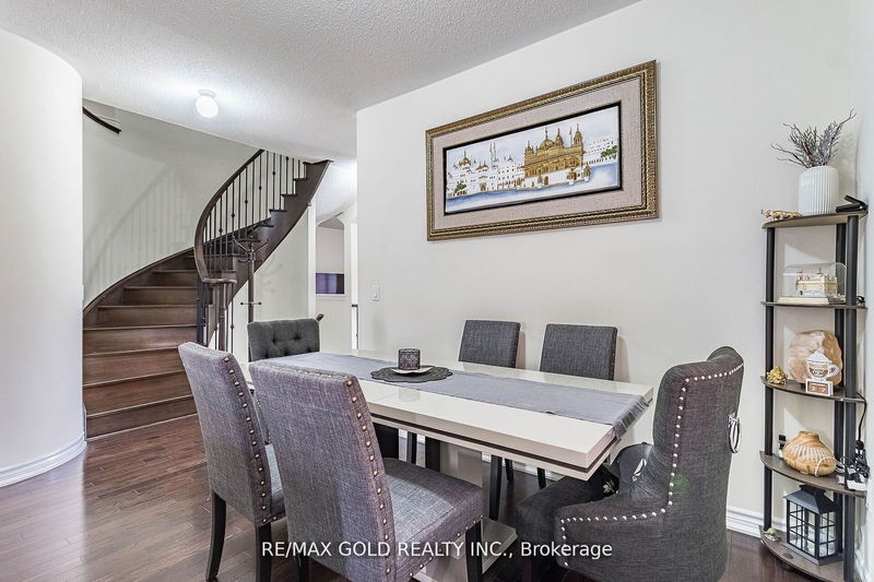 4 Mistletoe Pl  Brampton, L6Y 5V1 | Image 7