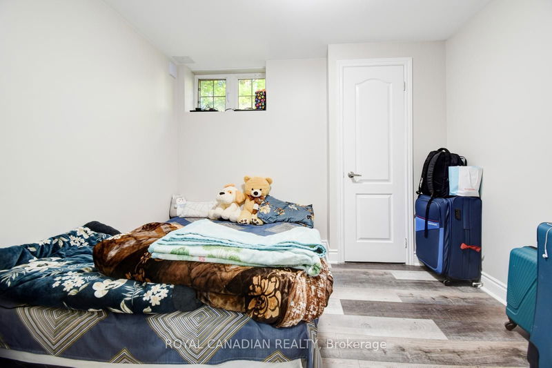 56 Stephanie Ave  Brampton, L6Y 0R8 | Image 31