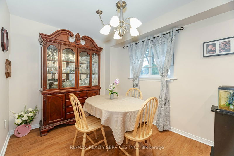 16 Montrose Pl  Brampton, L6S 2S8 | Image 10