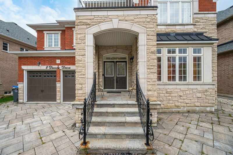 8 Decorso Dr  Brampton, L6P 3T7 | Image 3