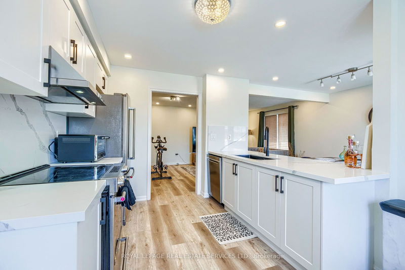 3109 Stornoway Circ  Oakville, L6M 5J1 | Image 19