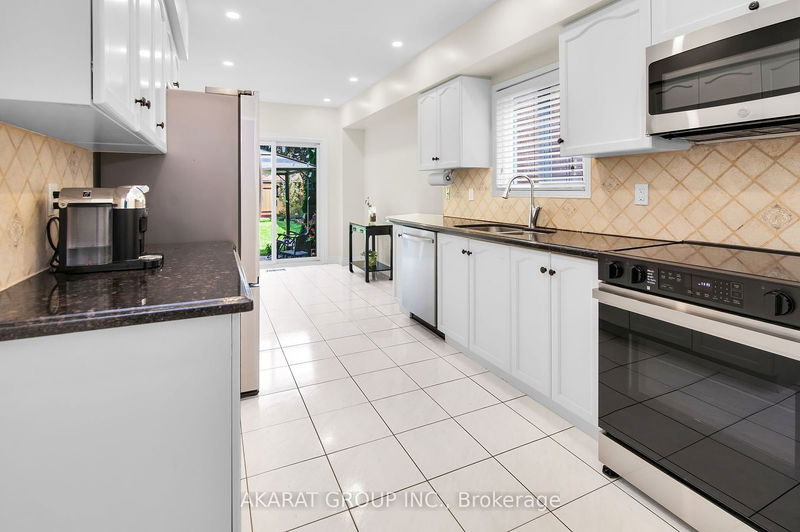 6207 McCracken Dr  Mississauga, L5V 1X9 | Image 10