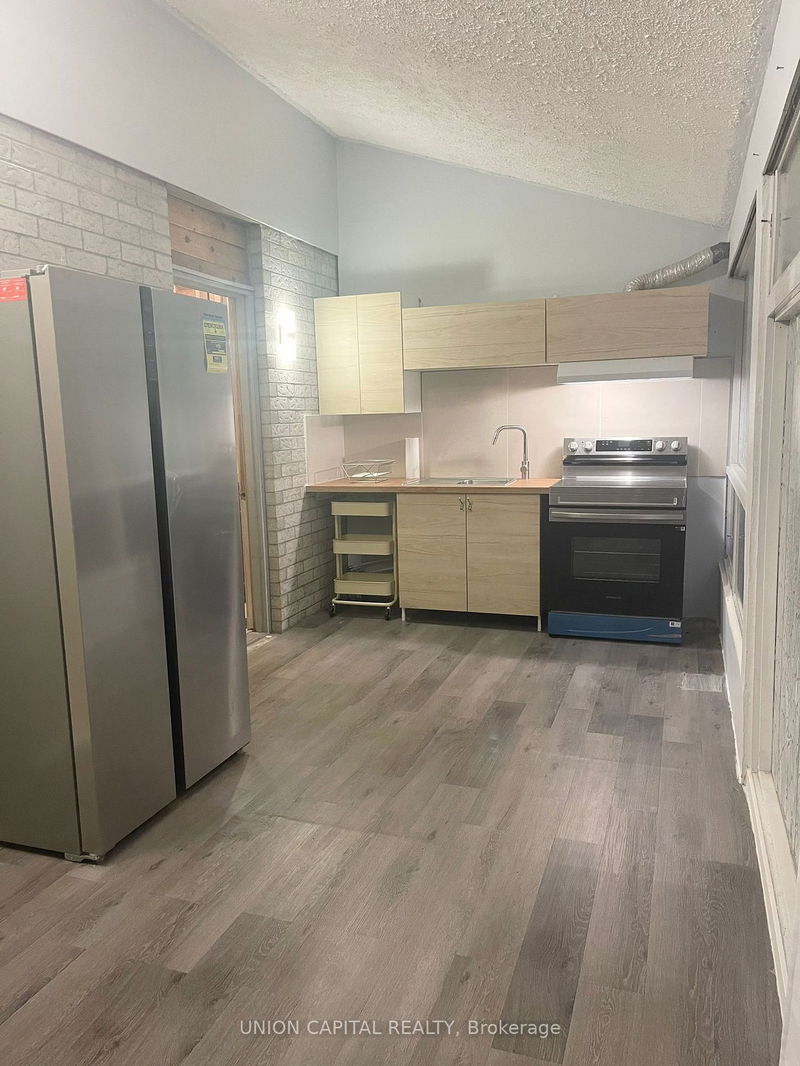home for lease on Lower-1060 Glendor Avenue