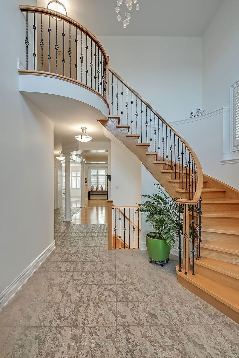 2452 North Ridge Tr  Oakville, L6H 7N6 | Image 5