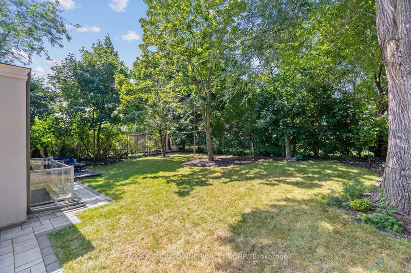 2209 Sloane Dr  Oakville, L6L 2N1 | Image 35