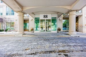  401 - 88 Palace Pier Crt  Toronto, M8V 4C2 | Image 4