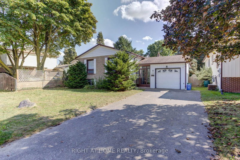 8 Fourth Ave  Orangeville, L9W 1G4 | Image 2