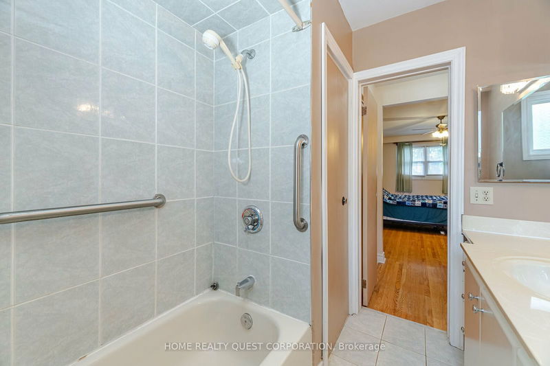 2277 Springfield Crt  Mississauga, L5K 1V3 | Image 26