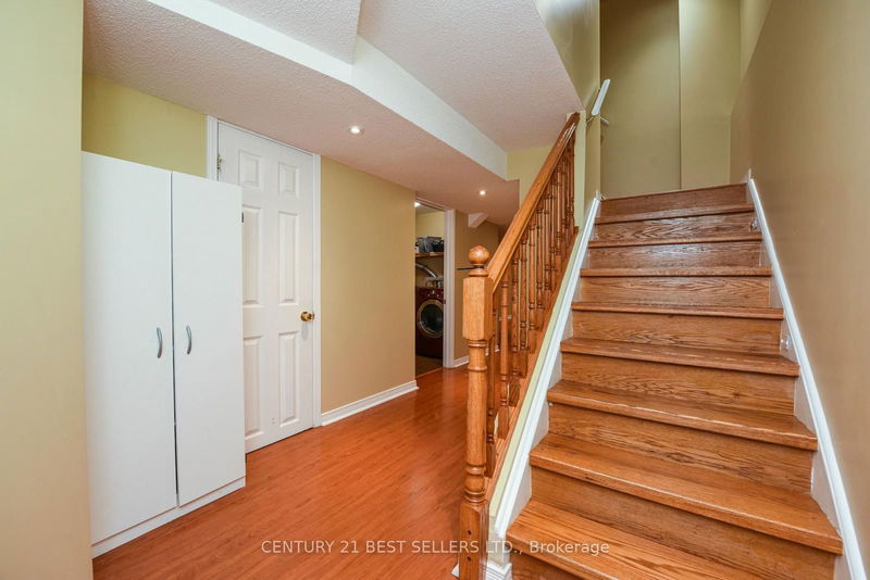 1262 Foxglove Pl  Mississauga, L5V 2N3 | Image 30