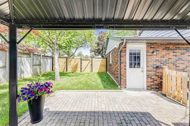 650 Jennifer Cres  Burlington, L7N 3B3 | Image 21