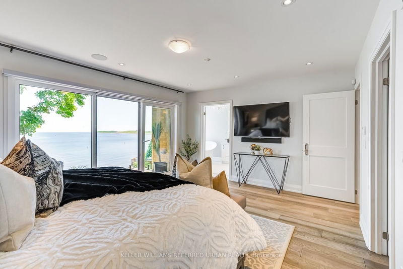 399 Lake Promenade   Toronto, M8W 1C3 | Image 31