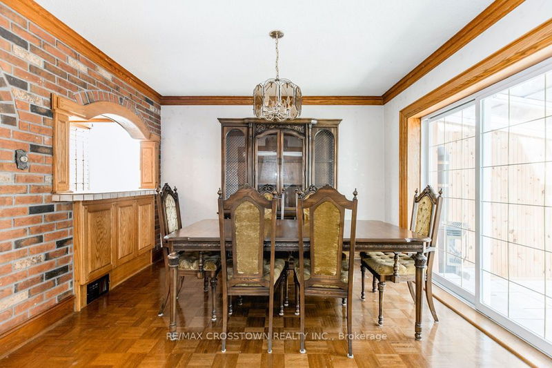 27 Riverview Hts  Toronto, M9P 2N3 | Image 14