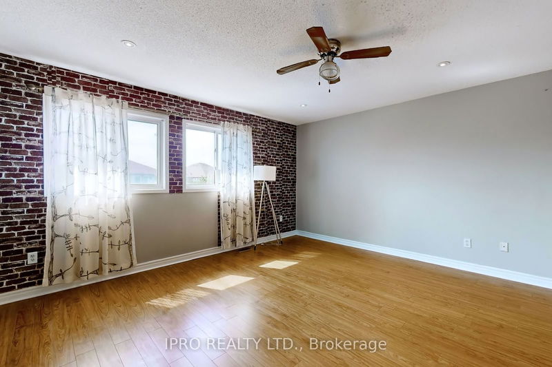 5426 Sweetgrass Gate  Mississauga, L5V 2N1 | Image 23