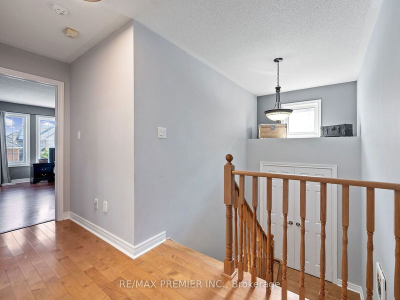 56 Fallstar Cres W Brampton, L7A 2J7 | Image 14