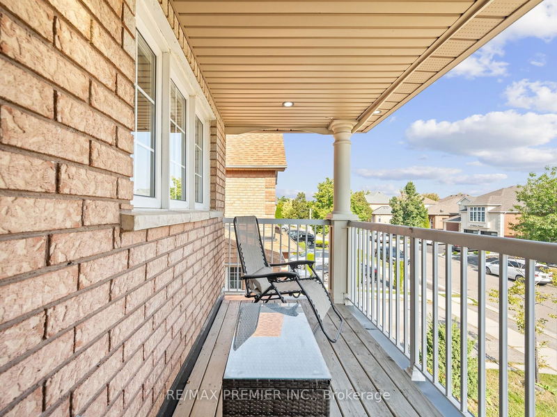 56 Fallstar Cres W Brampton, L7A 2J7 | Image 19