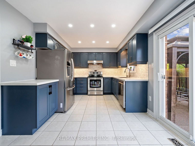 56 Fallstar Cres W Brampton, L7A 2J7 | Image 7