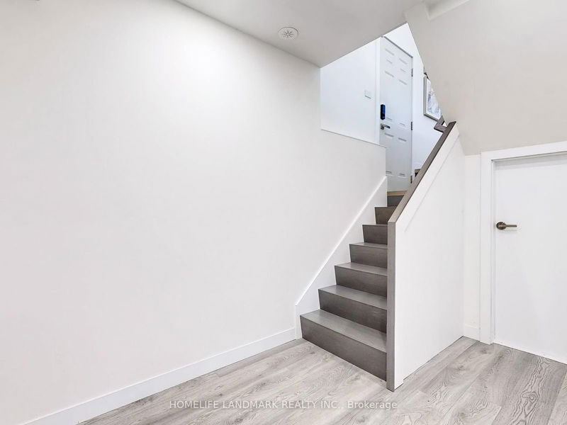 10B Chauncey Ave  Toronto, M8Z 2Z3 | Image 29