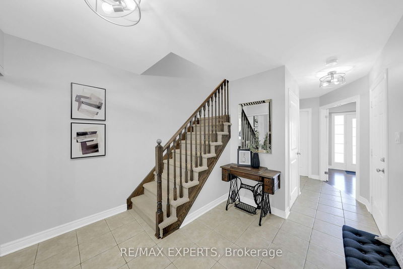 12 McDevitt Lane  Caledon, L7C 3S2 | Image 4