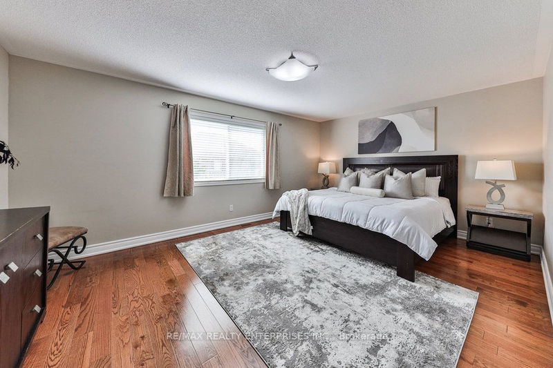 3898 Skyview St  Mississauga, L5M 8A4 | Image 17