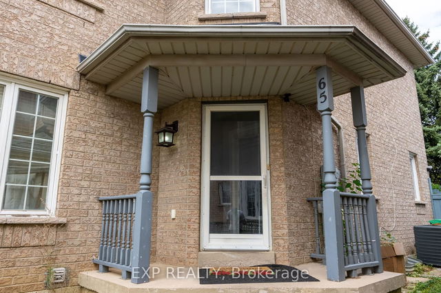 65 Quail Feather Crescent