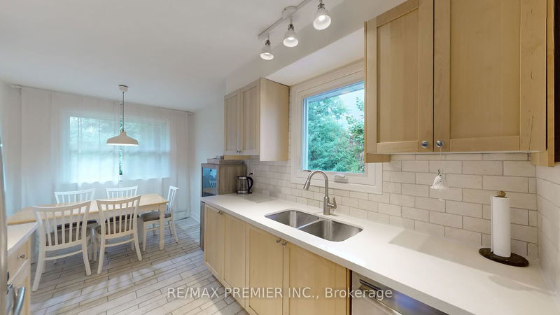 86 Rabbit Lane  Toronto, M9B 5S9 | Image 12