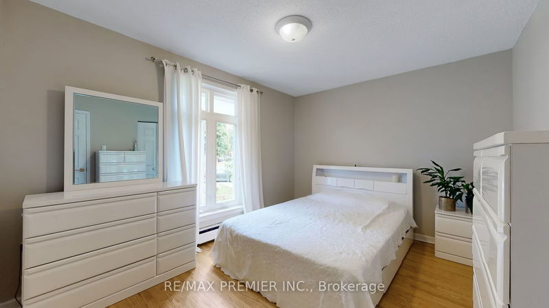 86 Rabbit Lane  Toronto, M9B 5S9 | Image 14