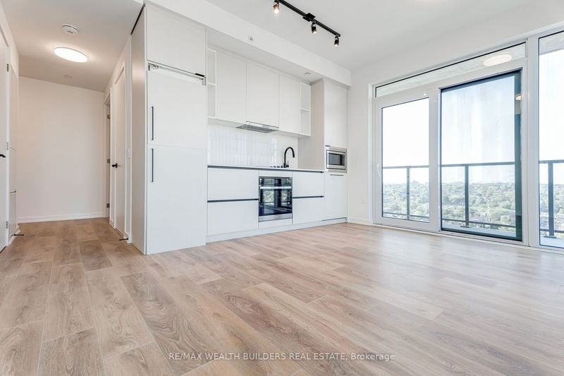 home for lease on 1809-1285 Dupont Street