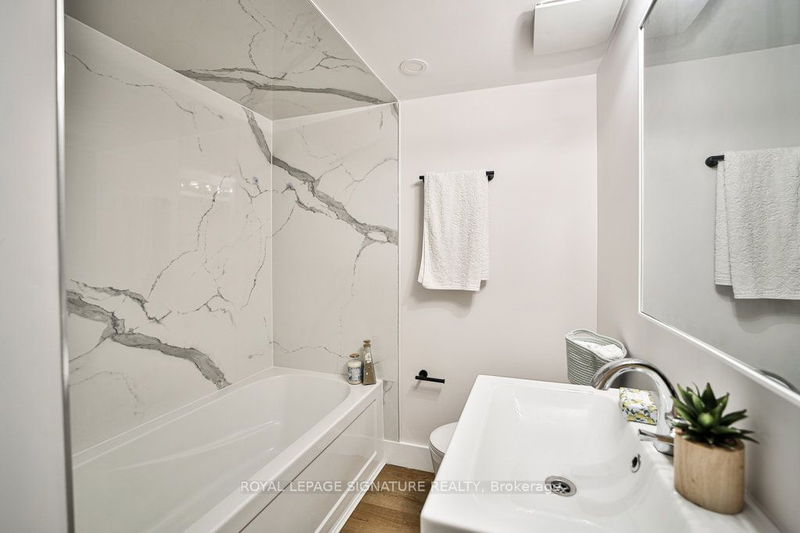 54 Batavia Ave  Toronto, M6N 4A2 | Image 31