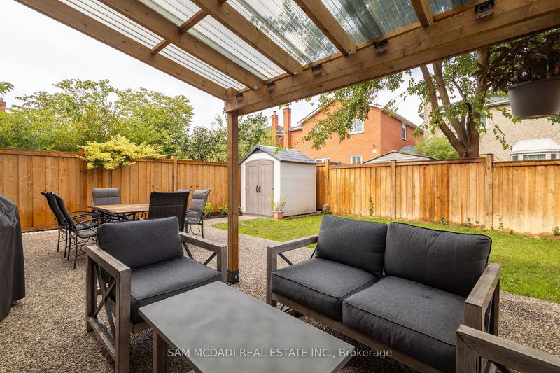 5967 Cherrywood Pl  Mississauga, L5M 4Z6 | Image 5