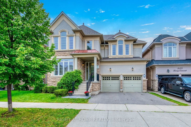 3129 Larry Cres  Oakville, L6M 0S8 | Image 2