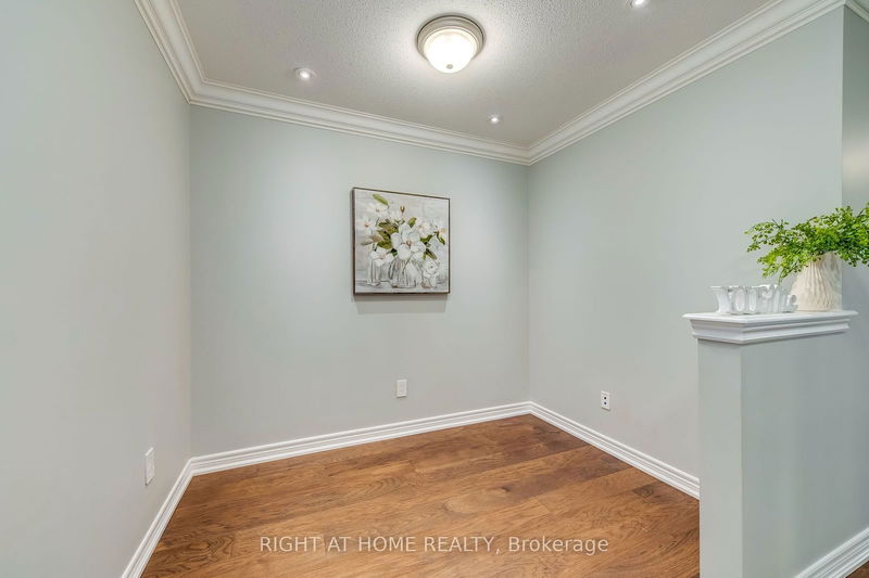 3129 Larry Cres  Oakville, L6M 0S8 | Image 20