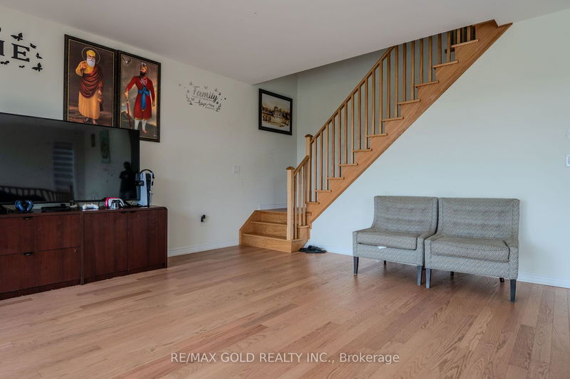 269 Thornbush Blvd  Brampton, L7A 5K1 | Image 17