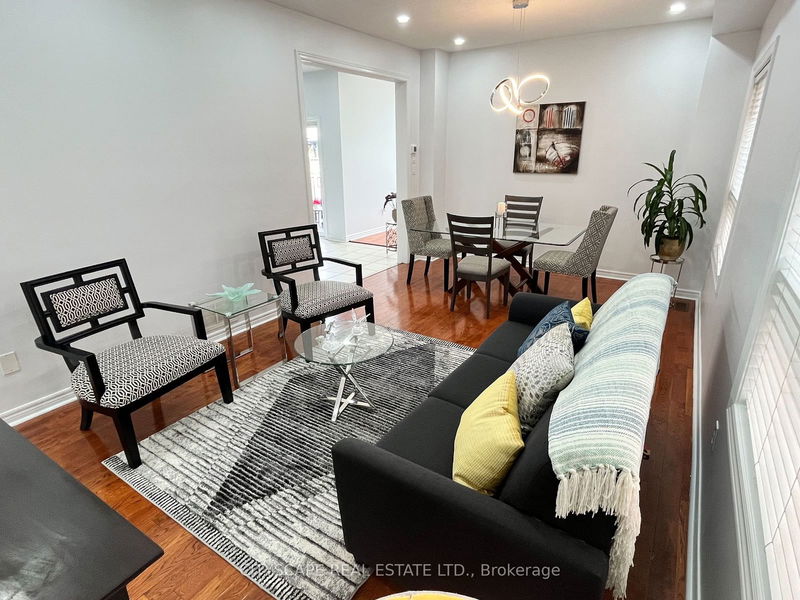 5033 Dubonet Dr  Mississauga, L5M 7X1 | Image 6