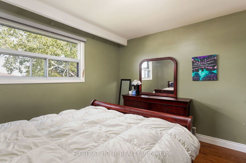 30 Collingdale Rd  Toronto, M9V 3R1 | Image 10