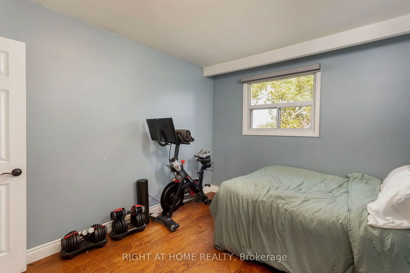 30 Collingdale Rd  Toronto, M9V 3R1 | Image 11