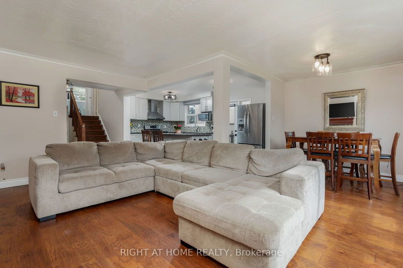 30 Collingdale Rd  Toronto, M9V 3R1 | Image 24