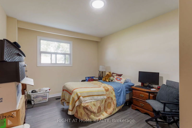 30 Collingdale Rd  Toronto, M9V 3R1 | Image 29