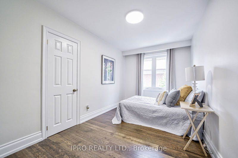 360 Glen Park Ave  Toronto, M6B 2E5 | Image 21