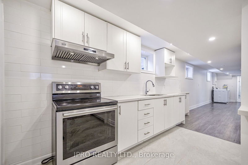 360 Glen Park Ave  Toronto, M6B 2E5 | Image 30