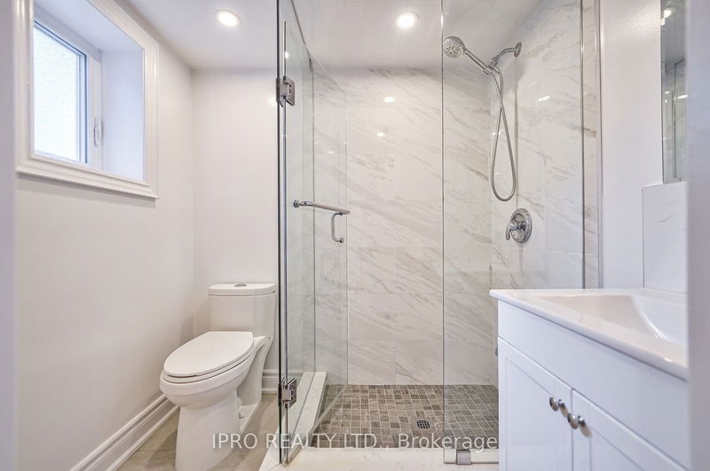 360 Glen Park Ave  Toronto, M6B 2E5 | Image 36