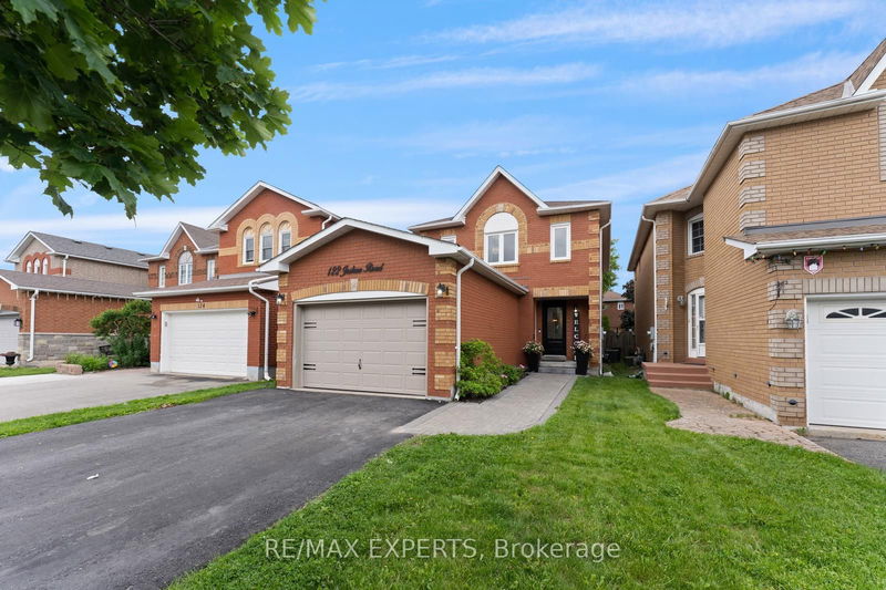 122 Joshua Rd  Orangeville, L9W 4W2 | Image 2