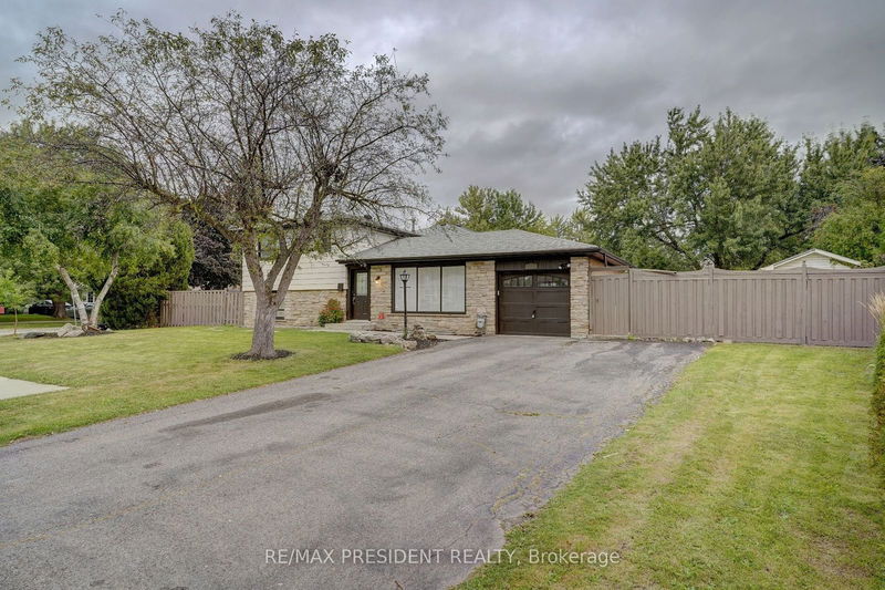 258 Bartley Bull Pkwy  Brampton, L6W 2L3 | Image 3