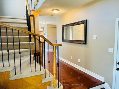 1178 Chapman Crescent, Milton, Ontario image-0-2