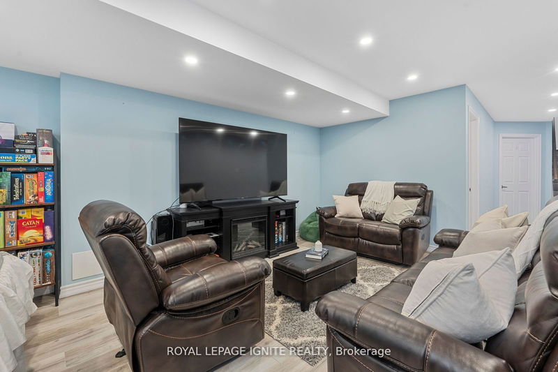 14 Gammon Cres  Brampton, L6Y 6B7 | Image 32