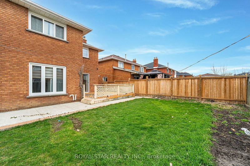 10 Hedgerow Ave  Brampton, L6Y 3C6 | Image 38