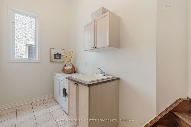 1175 Grace Dr  Oakville, L6H 6T5 | Image 16