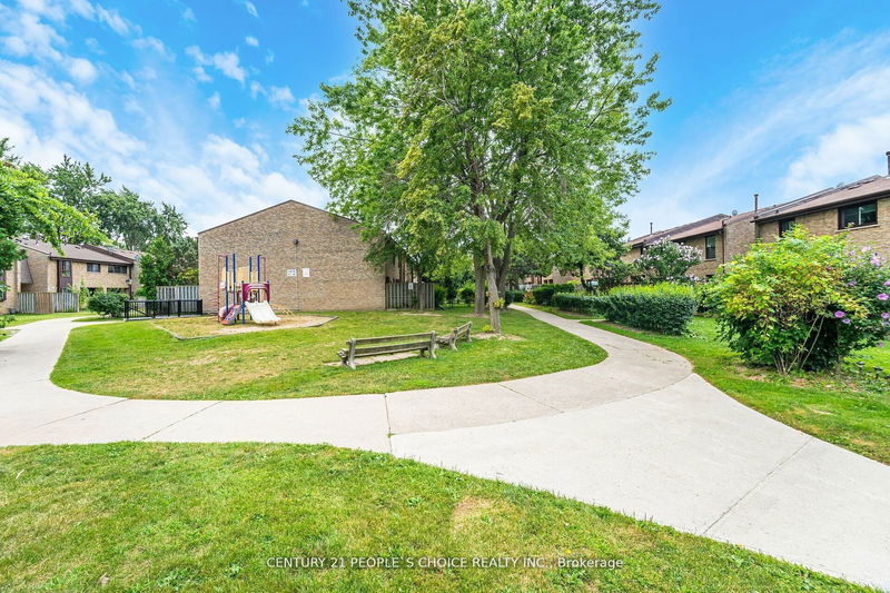  48 - 2605 Woodchester Dr  Mississauga, L5K 2E3 | Image 40