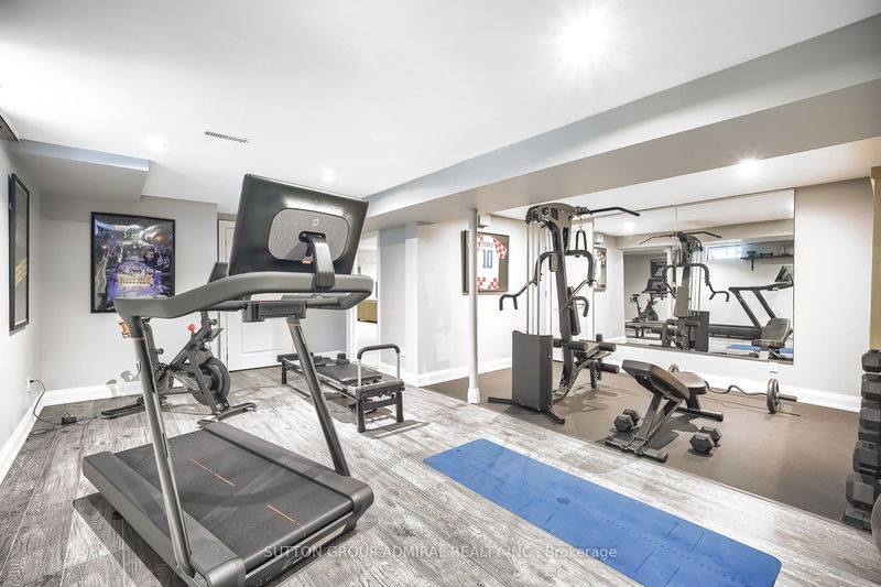 2360 Marisa Crt  Mississauga, L5K 2P6 | Image 30